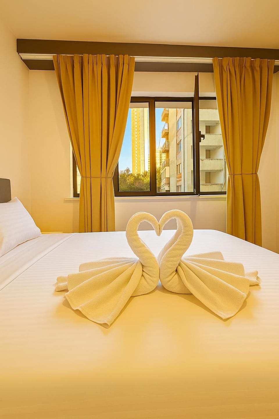 Bed, Bedroom, towels