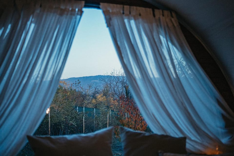Sunrise Hills Country Luxury tent in Prahova, Romania