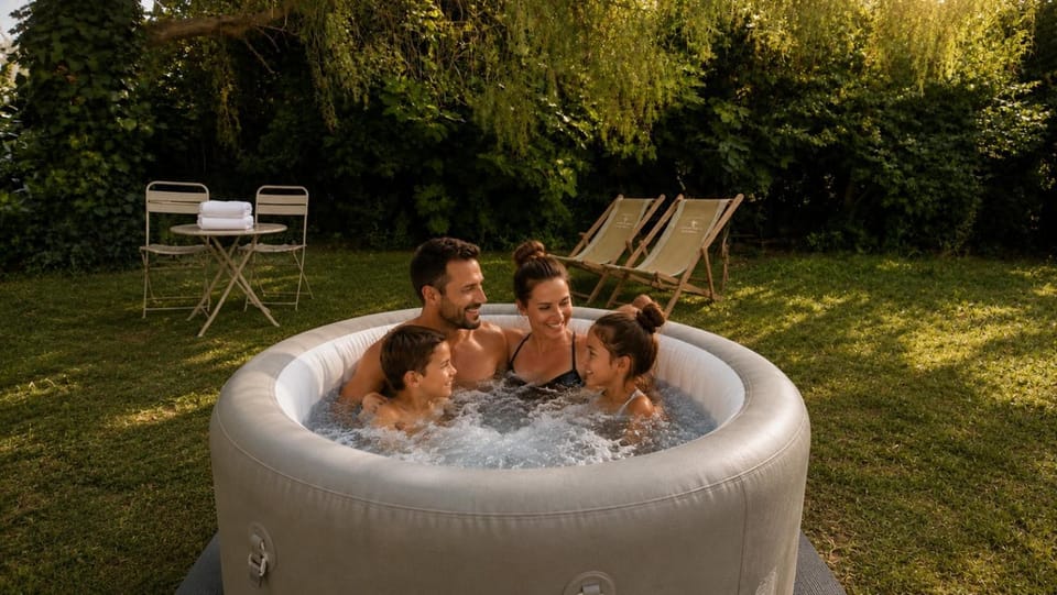 Natural landscape, Garden, Hot Tub, Garden view, sunbed