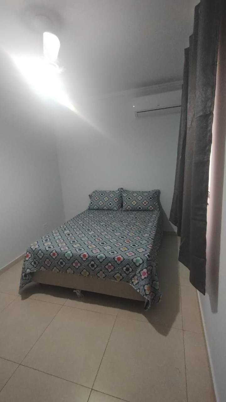 Excelente custo beneficio - casa 3 quartos com ar House in Campo Grande