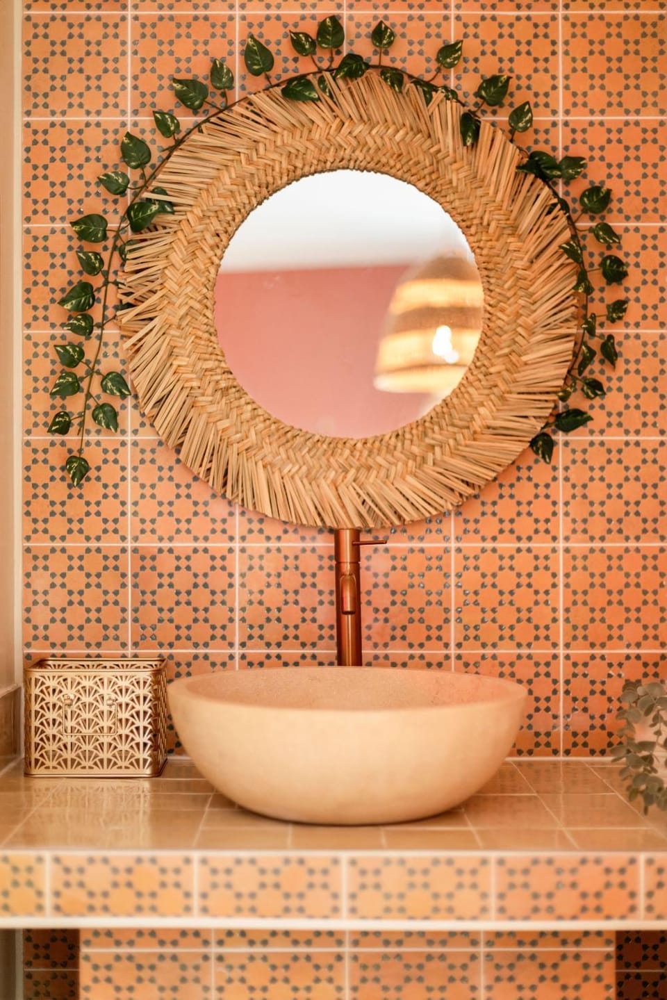 Bathroom, Decorative detail