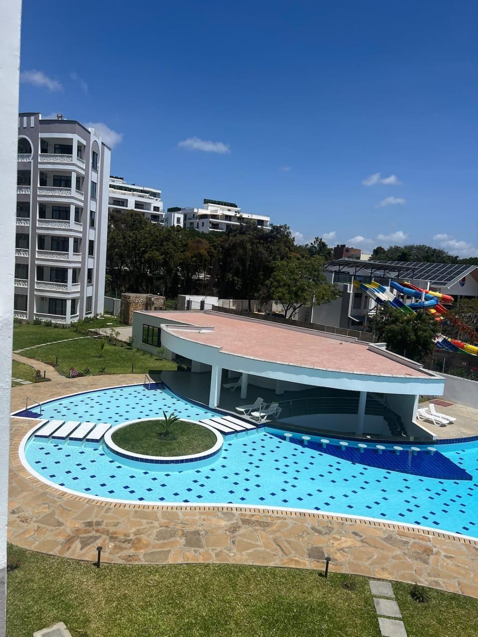 2BR Beachfront, Seaview Aprt Nyali Baobab Waves Apartment in Mombasa