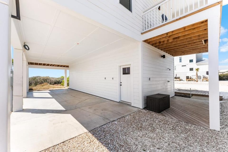 All In (Formerly White Knot) House in Florida