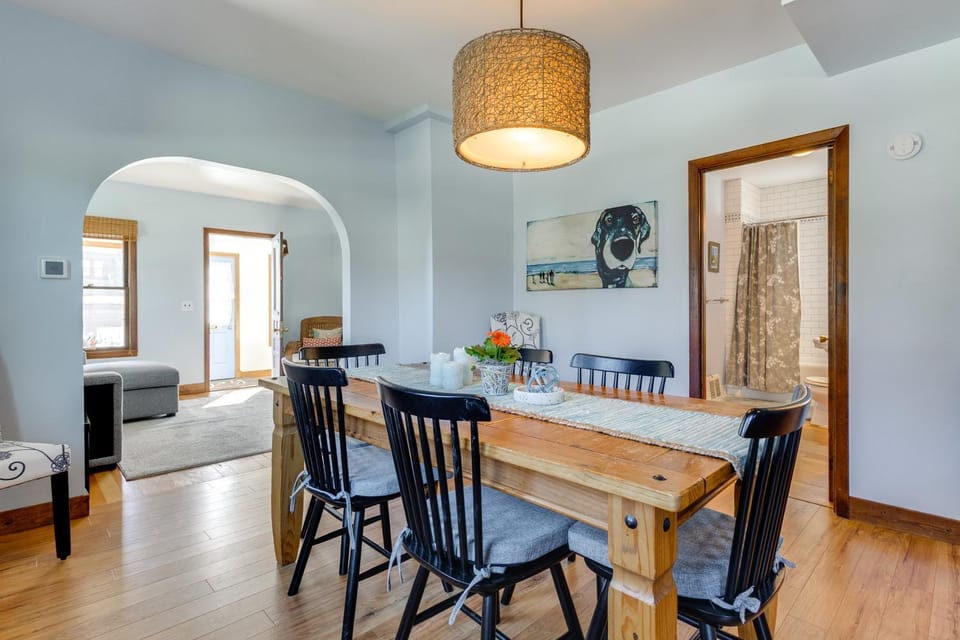 Pet Friendly! Steps to Beach - ‘Lakeview Cottage’ House in Two Rivers