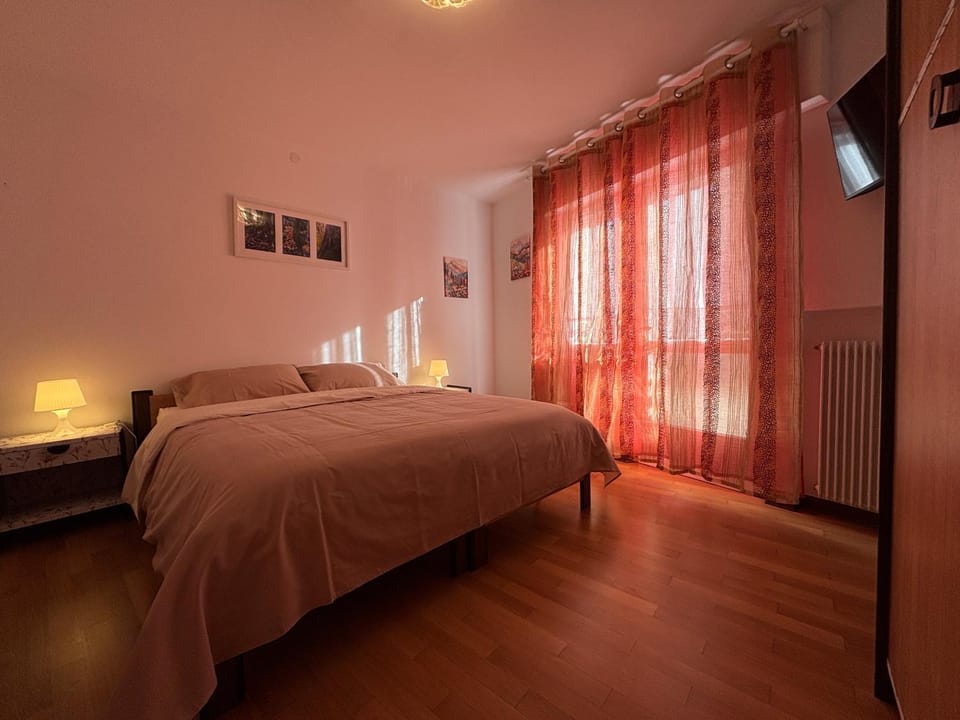 TV and multimedia, Bedroom, internet