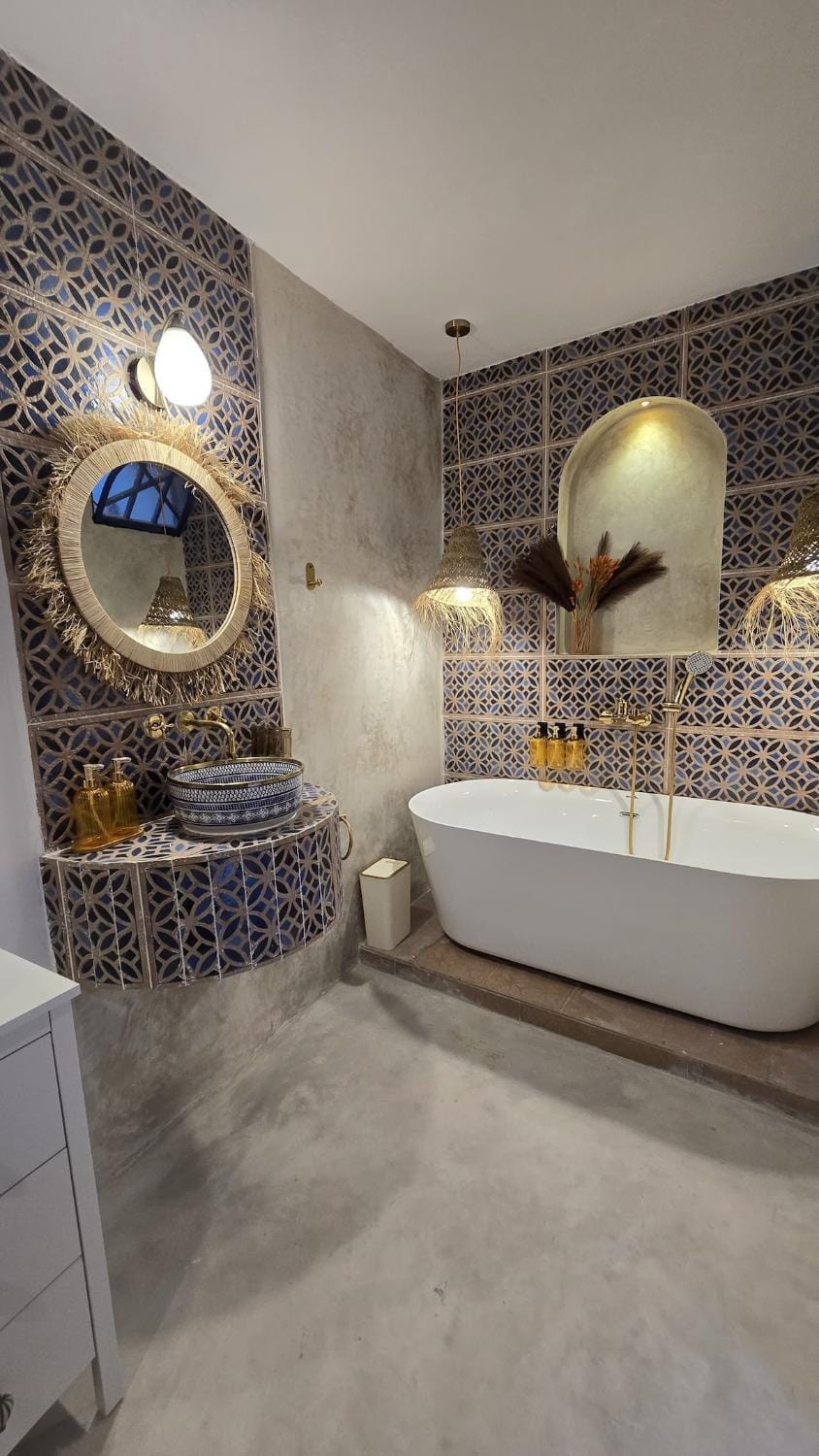 Bathroom, Bath