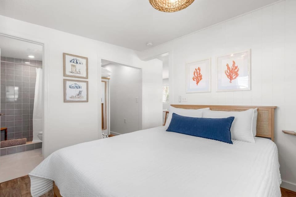 Duplex-Both Units Bungalow A&B Matanzas Launch House in Crescent Beach