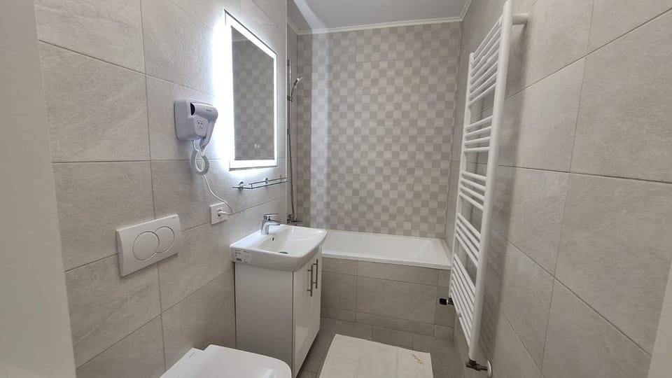 Toilet, Bathroom, Bath, towels