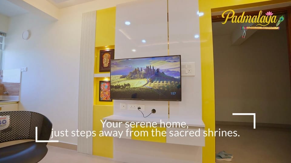 Communal lounge/ TV room, TV and multimedia