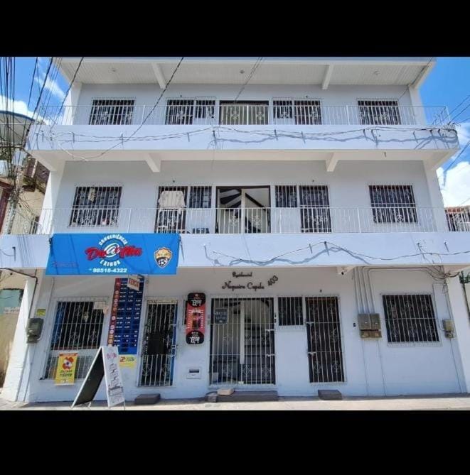 3 separate apartments in one building up to 11 guests in Cidade Velha Apartment in Belém