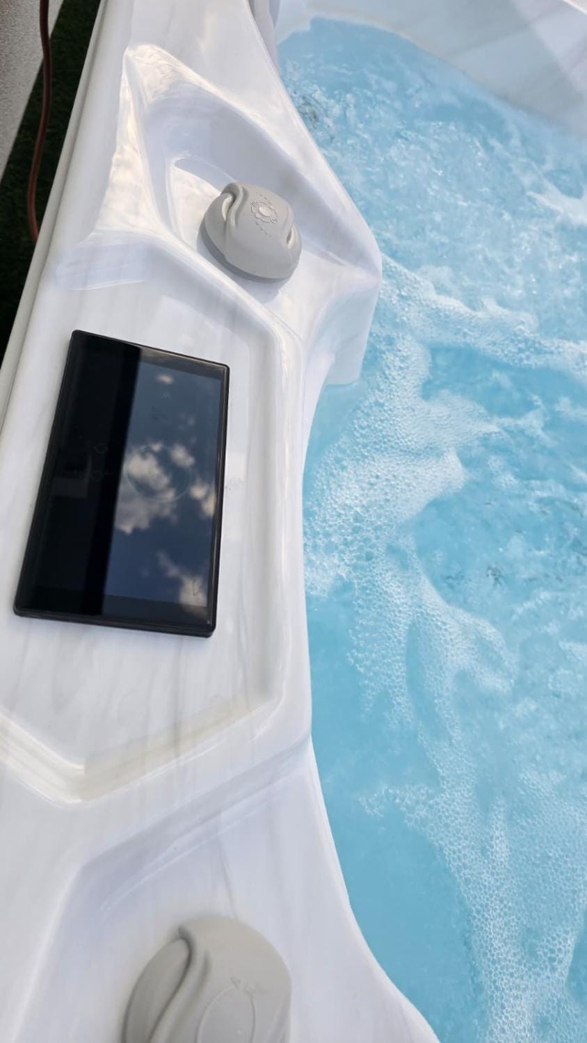 Natural landscape, Hot Tub