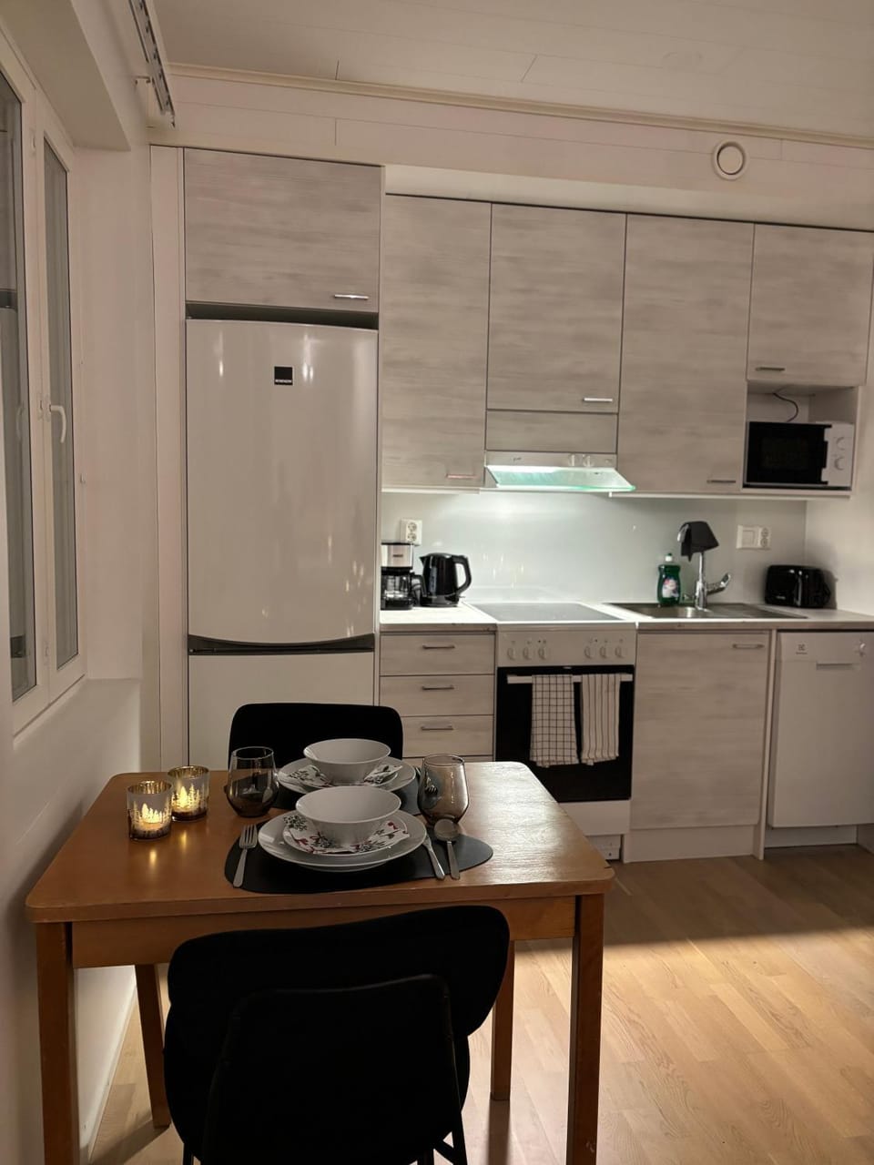 Kitchen or kitchenette, toaster