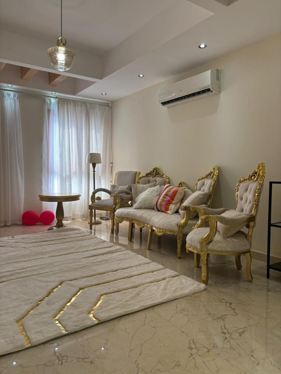 Opera413 Spacious & Central Apartment in Muscat