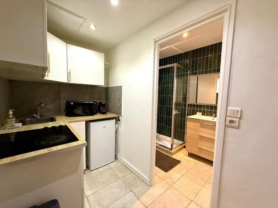 Appartement cosy fond de cour Apartment in Clichy