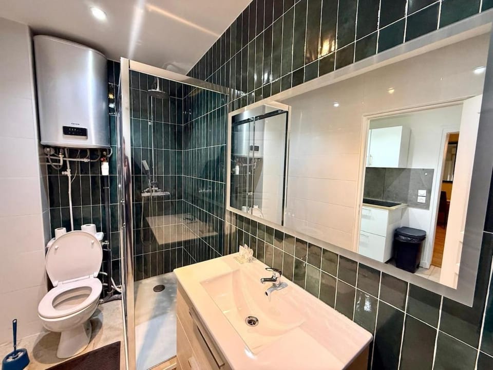 Appartement cosy fond de cour Apartment in Clichy