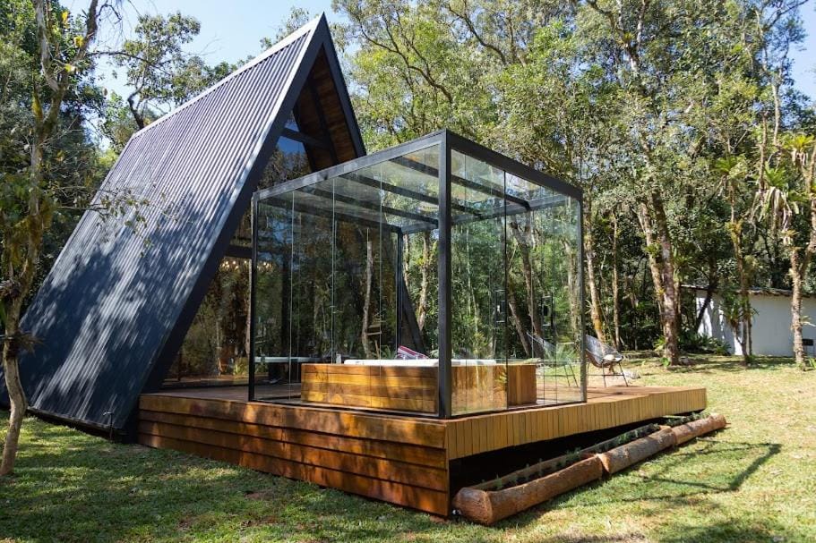 Lake View Cabanas House in Sao Jose dos Campos