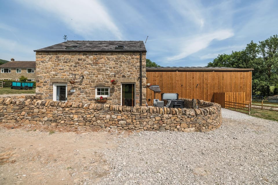 Haystack Haven farm stay House in High Peak District