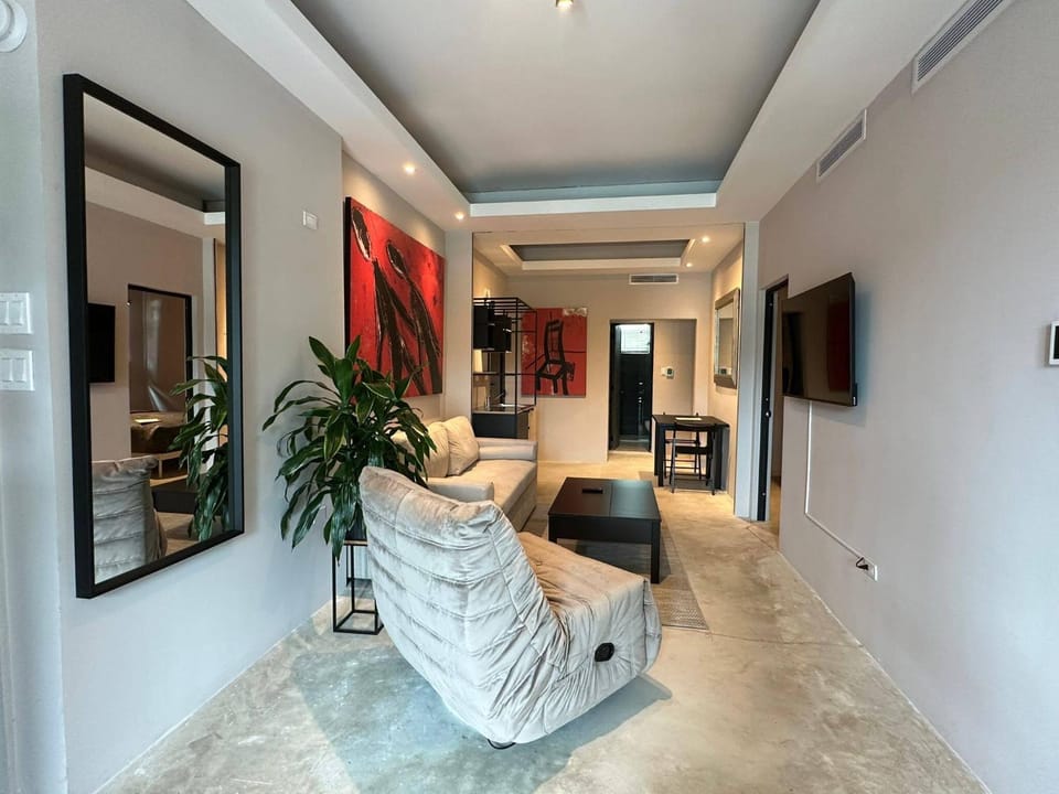 Communal lounge/ TV room, Living room