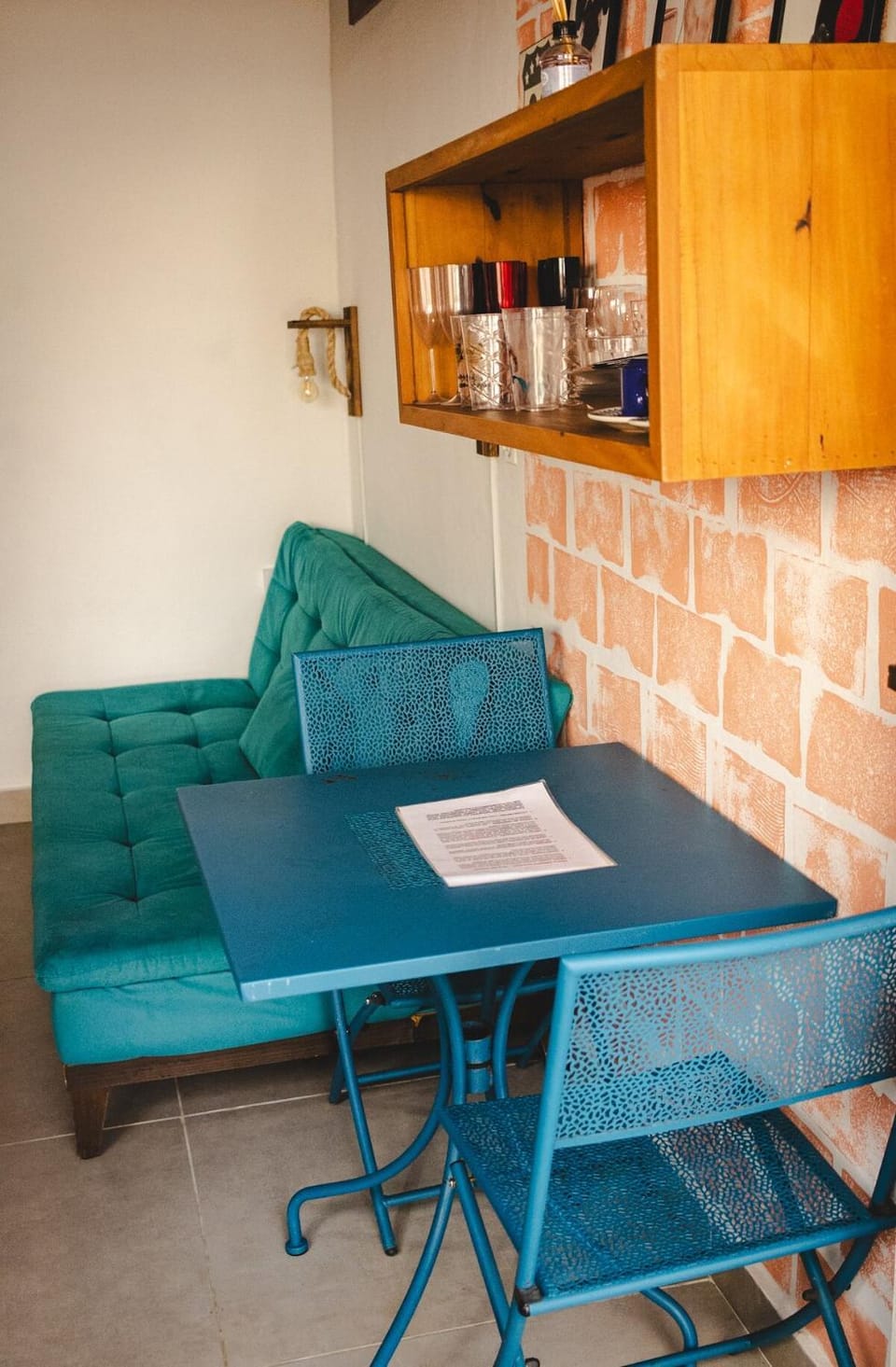 Seating area, Dining area