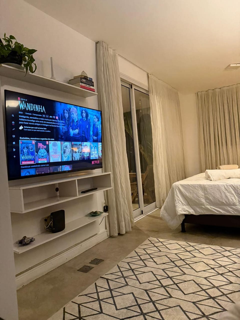 TV and multimedia, Bedroom