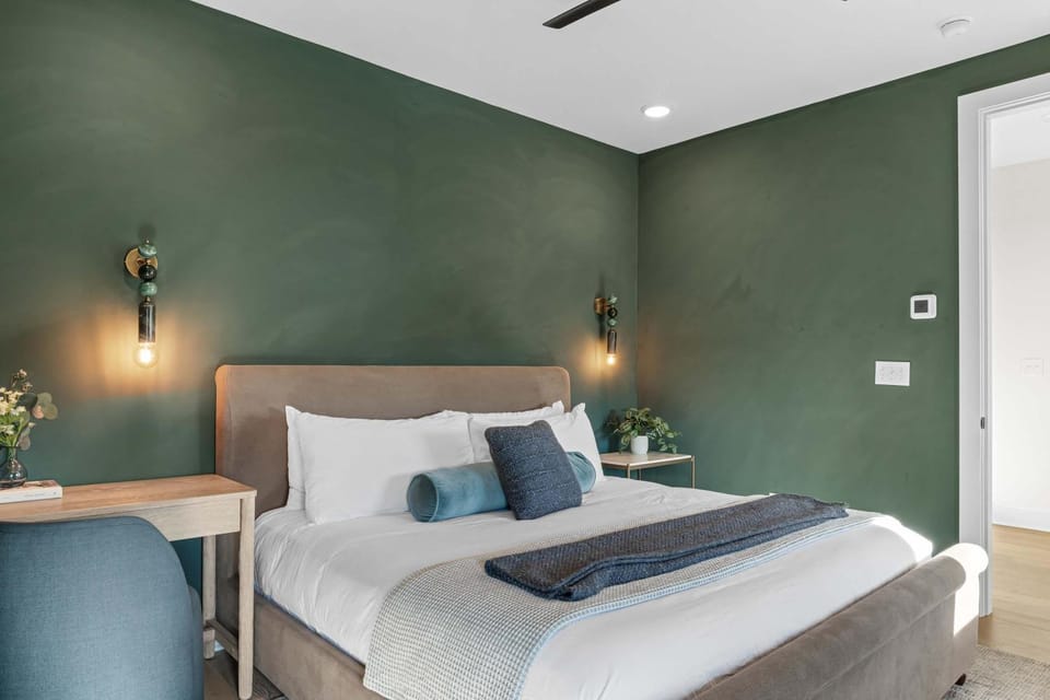 The Linden - Rooftop Views Refined Design New House in Nashville