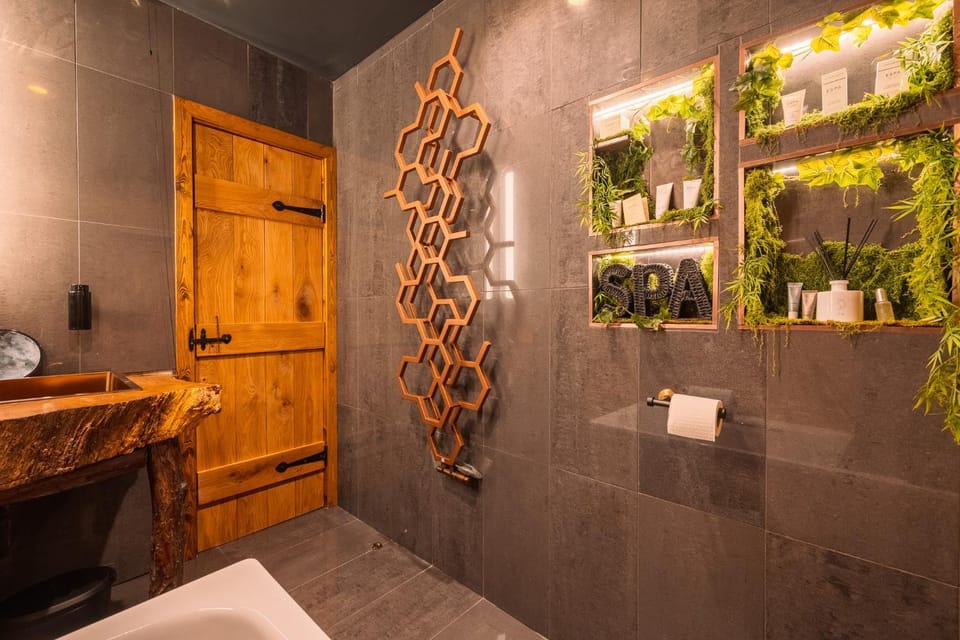 Shower, Bathroom, Spa and wellness centre/facilities, Bath, towels