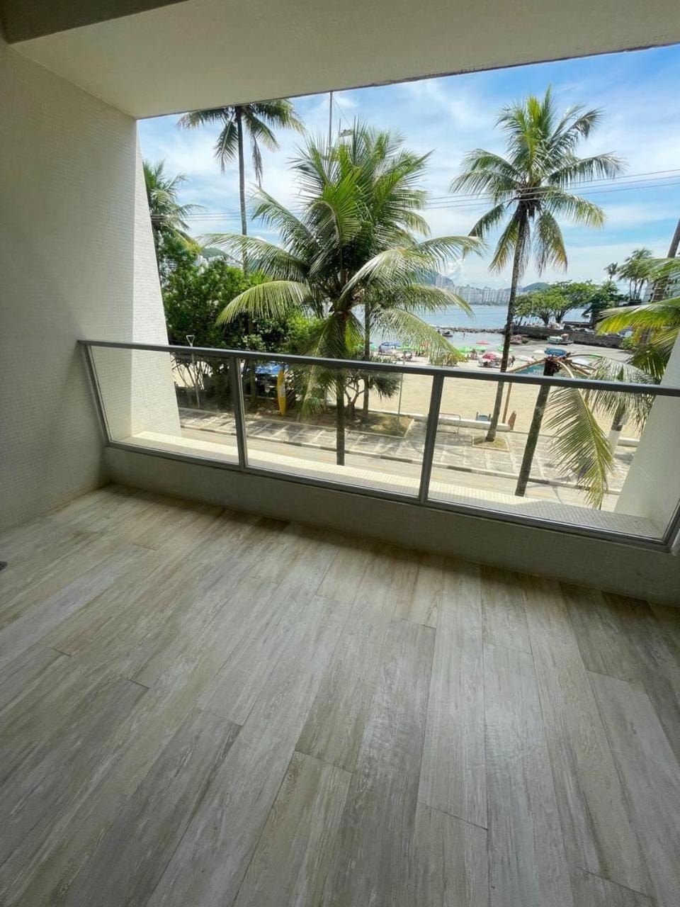 Facade/entrance, Sea view