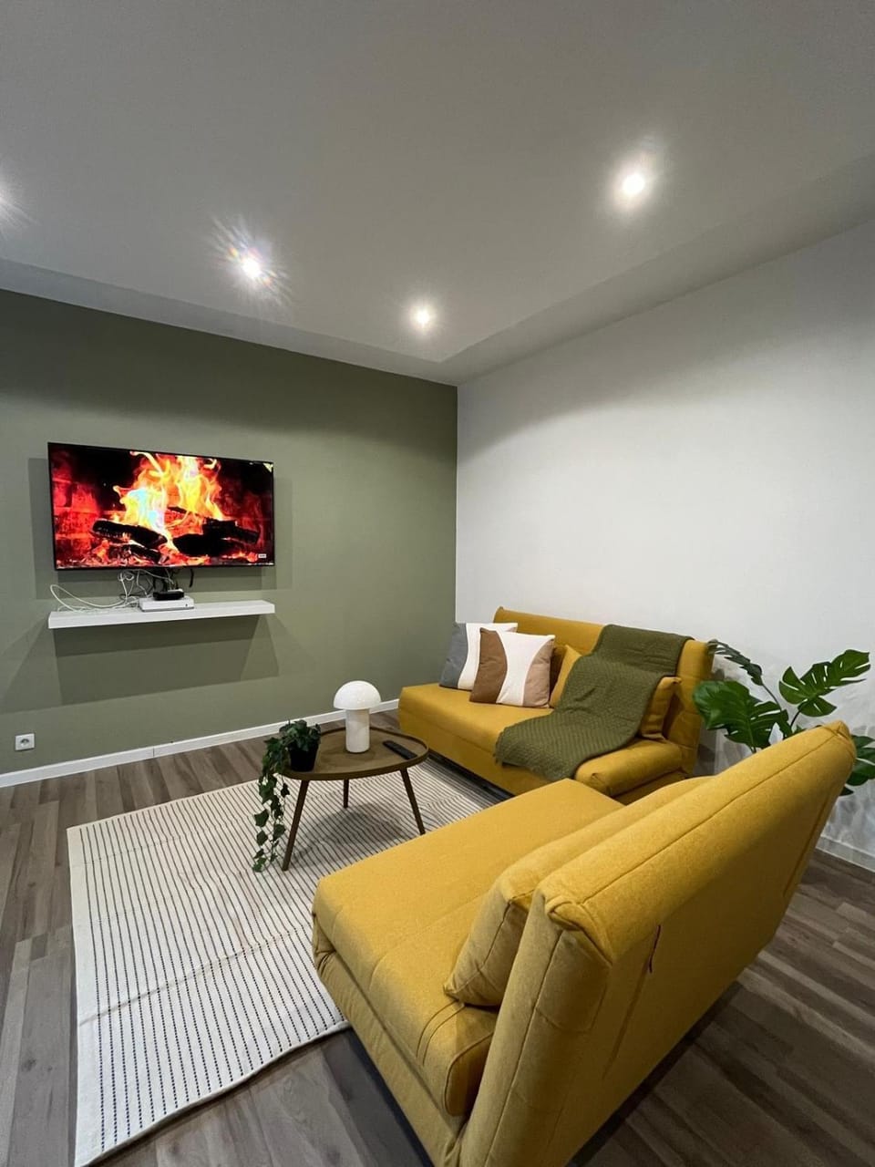 Charmant T2 équipé Proche Versailles Apartment in Montigny-le-Bretonneux
