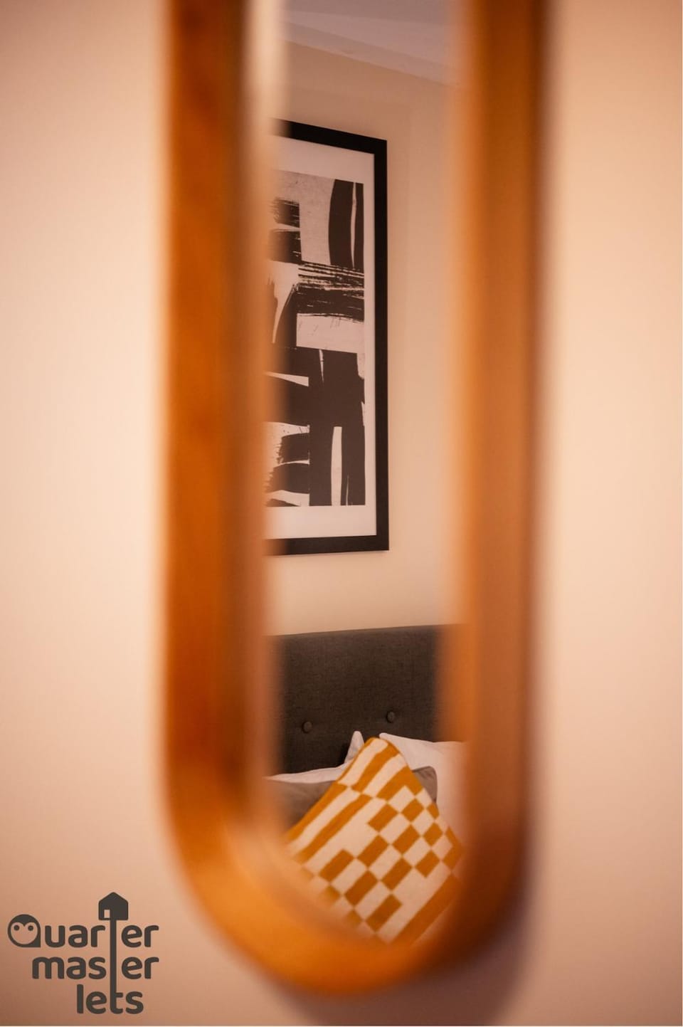 Bed, Decorative detail, Bedroom, furniture