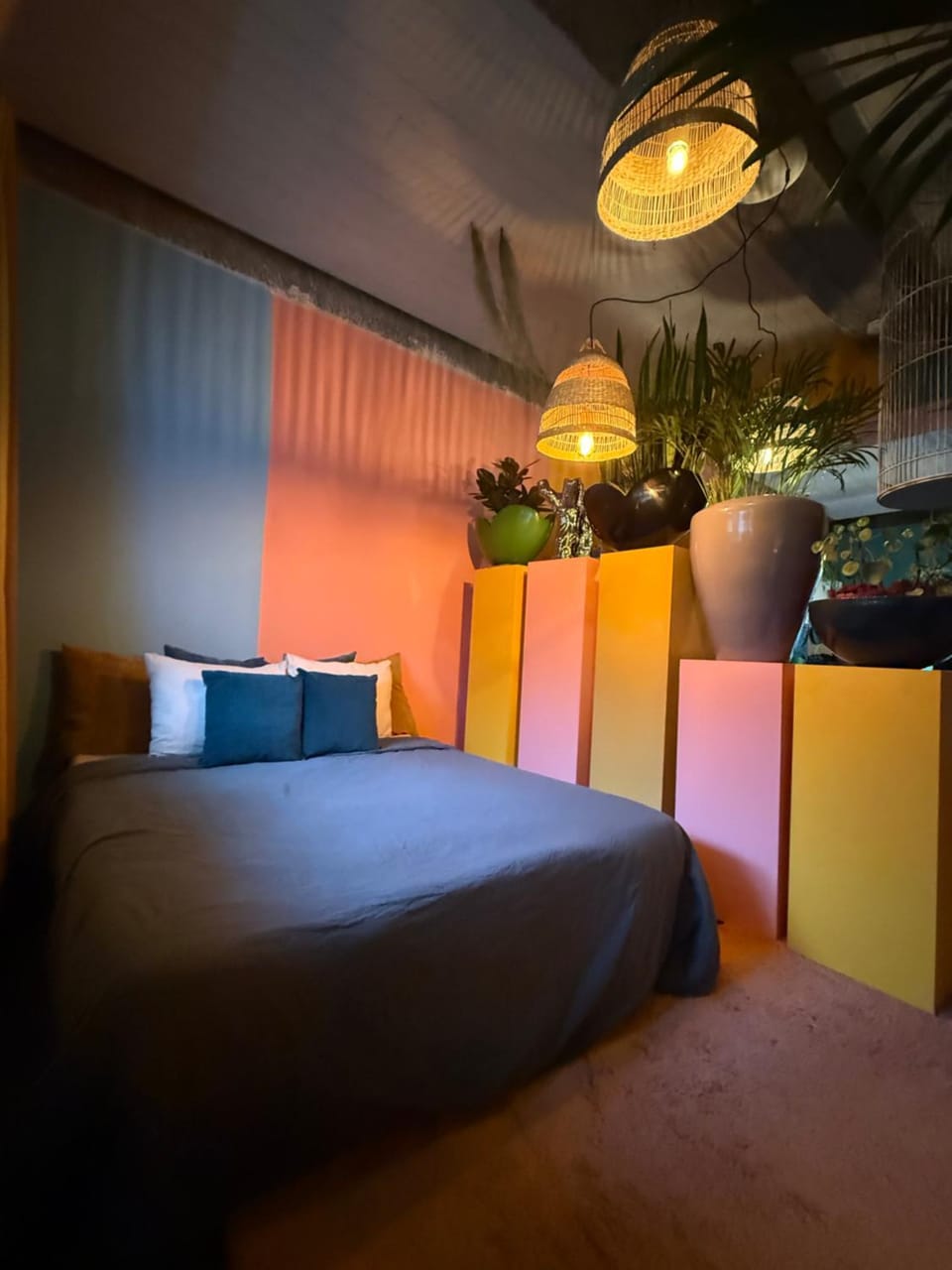 Plantkot, a cozy apartment full of plants of tinykot Apartment in Ypres