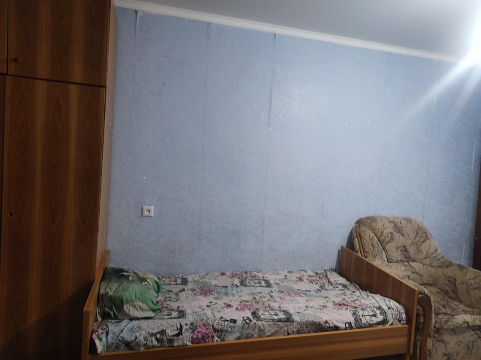 Є багато варіантів квартир, Телефонуйте- 096,149,2334 Apartment in Ukraine