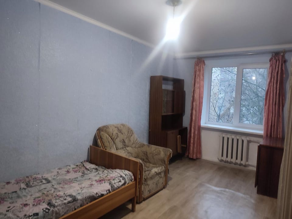 Є багато варіантів квартир, Телефонуйте- 096,149,2334 Apartment in Ukraine