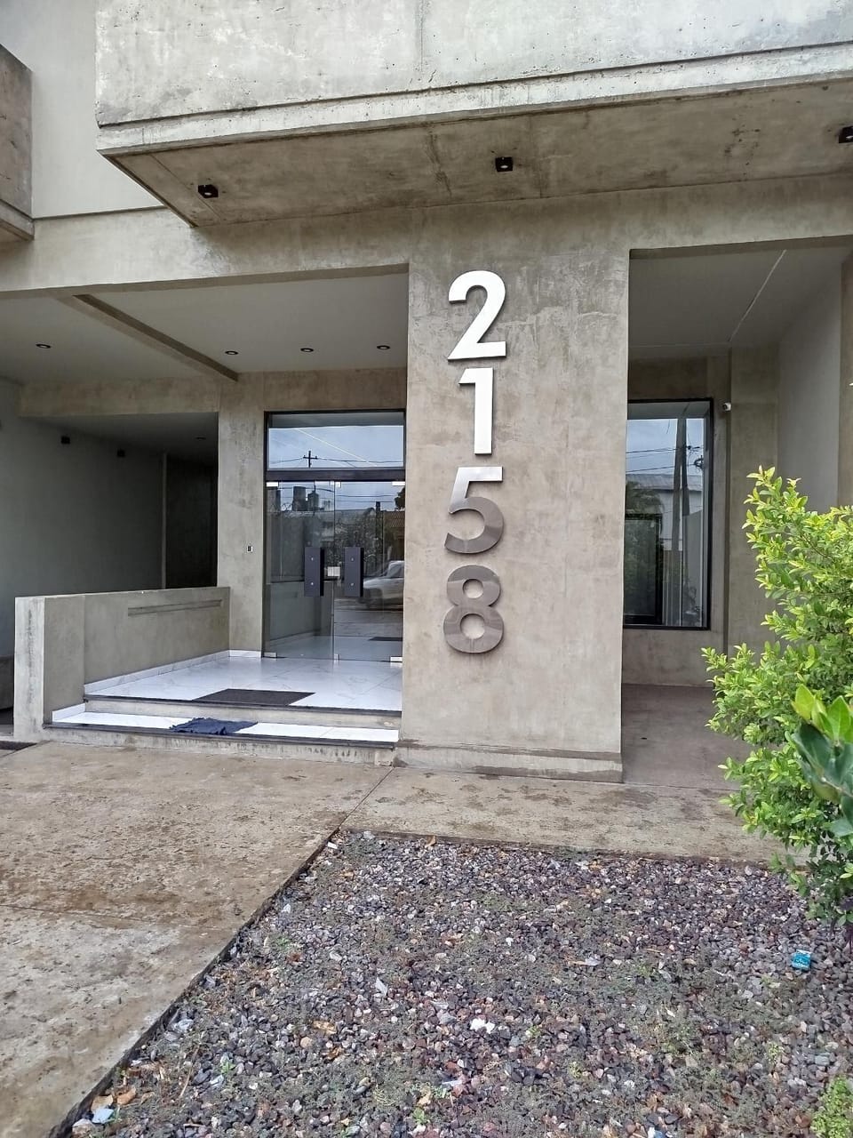 Facade/entrance