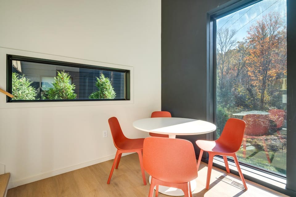 4 Mi to Dtwn Brevard: Modern Pisgah Forest Getaway Apartment in North Carolina