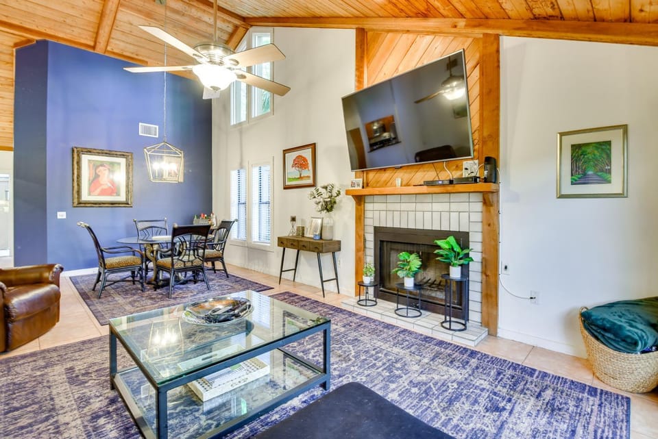 5 Mi to Anna Maria Island: Apt w/ Pool Access! Apartment in Bradenton