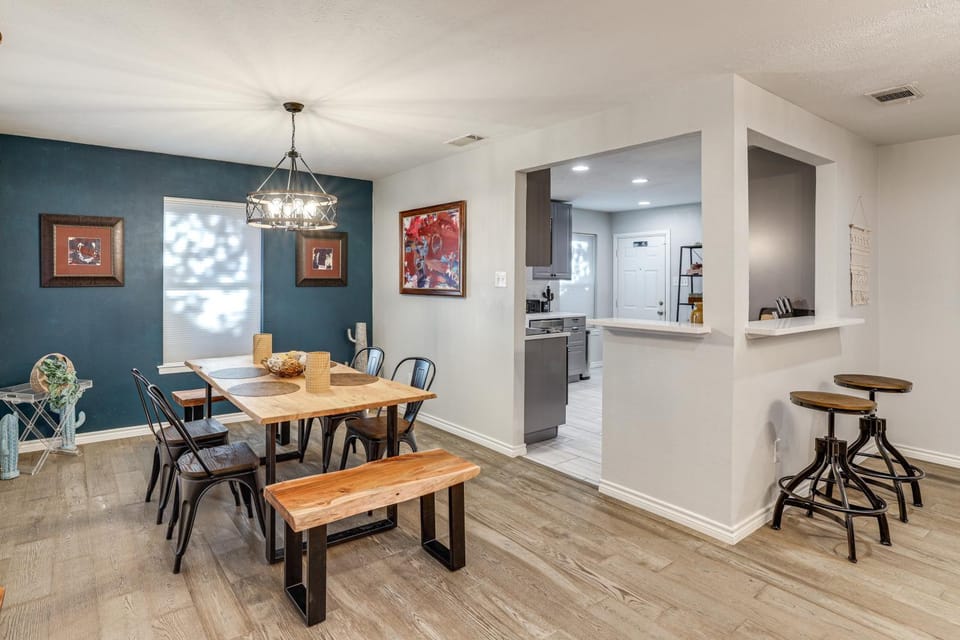 Dog-Friendly Dallas Home w/ Fenced Yard! House in Dallas