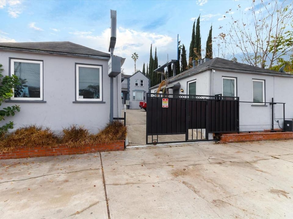 Cozy Studio, Studio City Unit 2 Apartment in Studio City