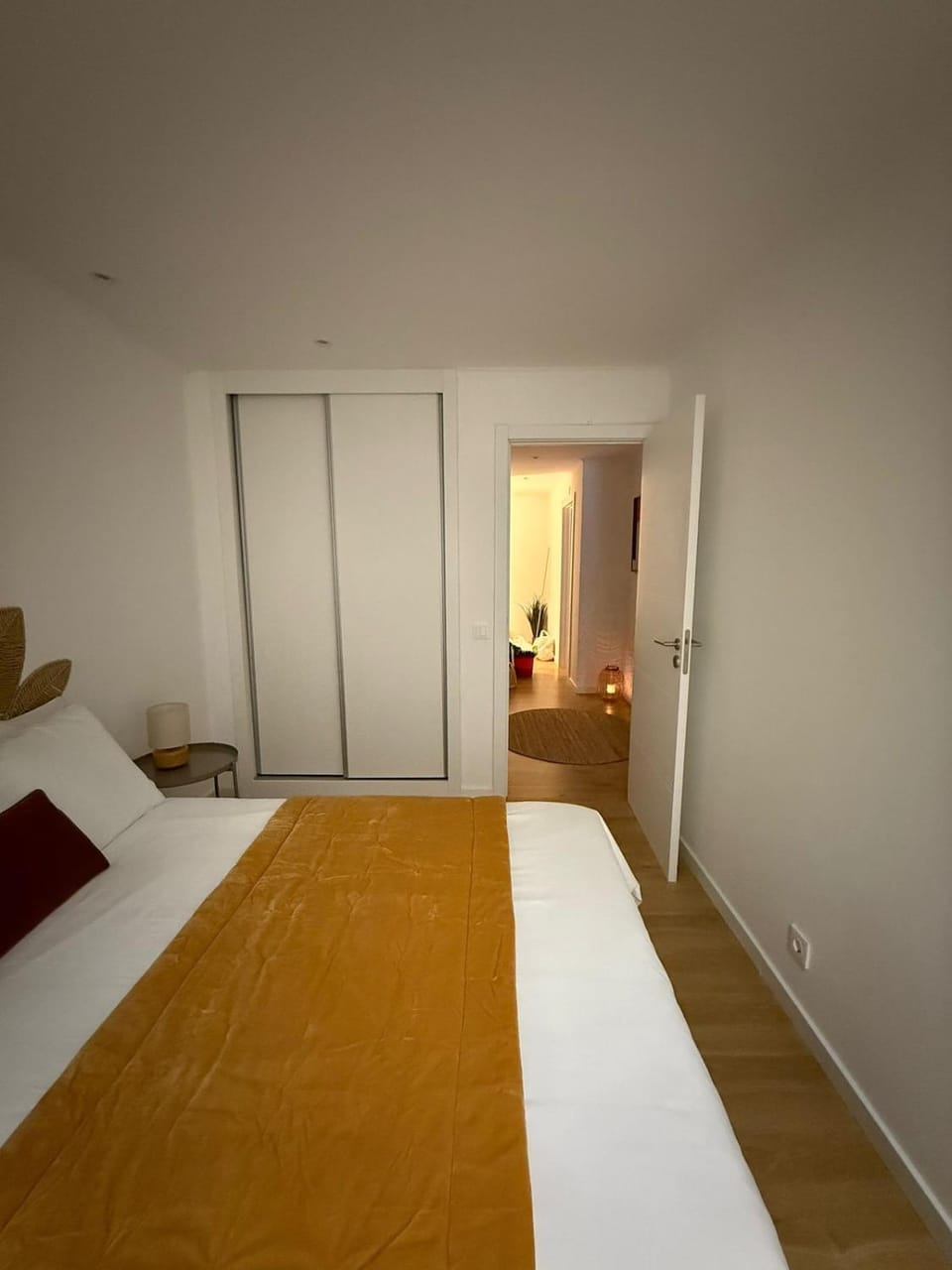 Bed, Photo of the whole room, Bedroom, wardrobe
