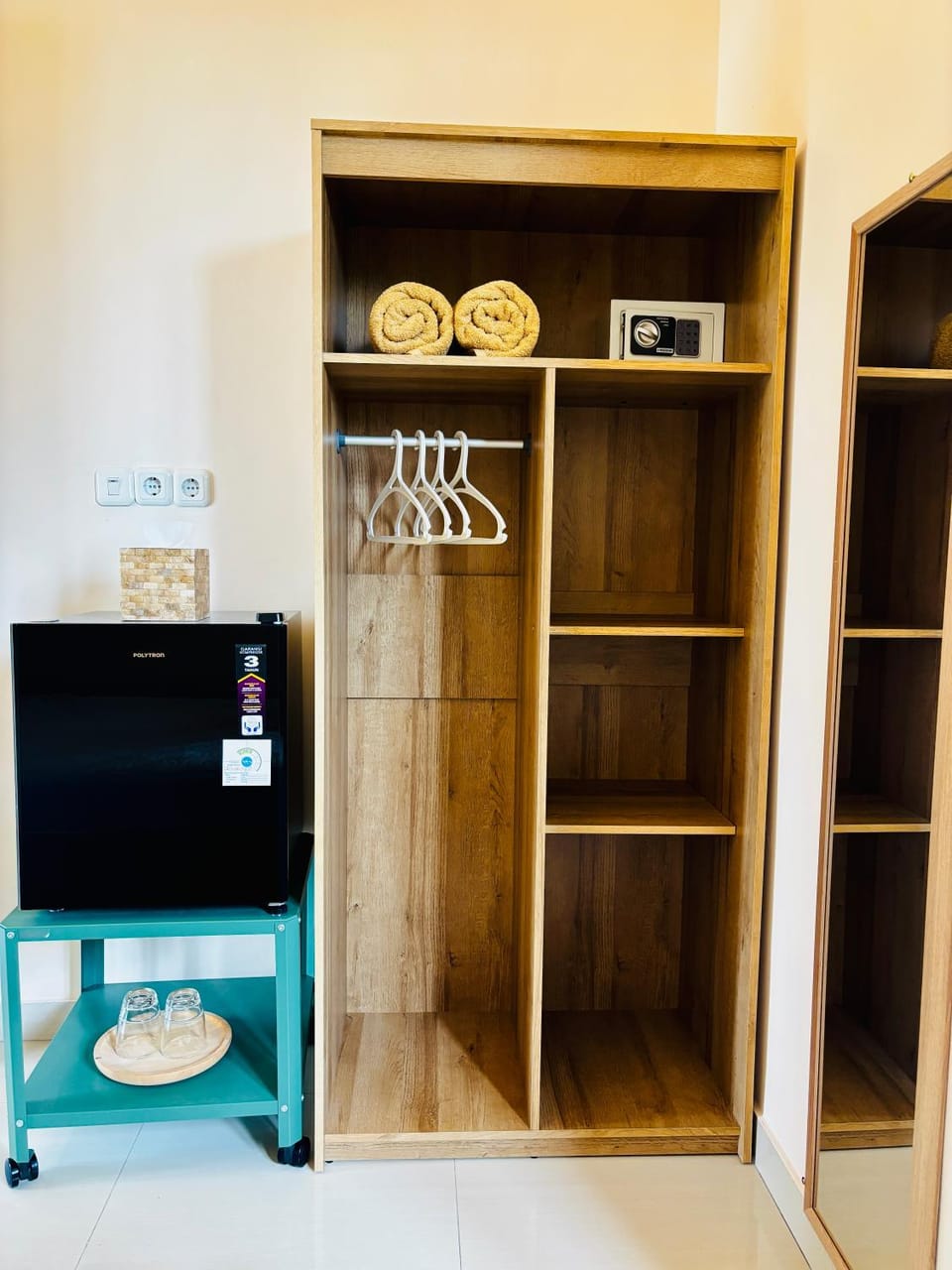 wardrobe