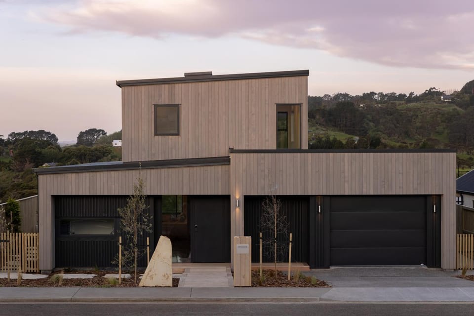 Property building, Day