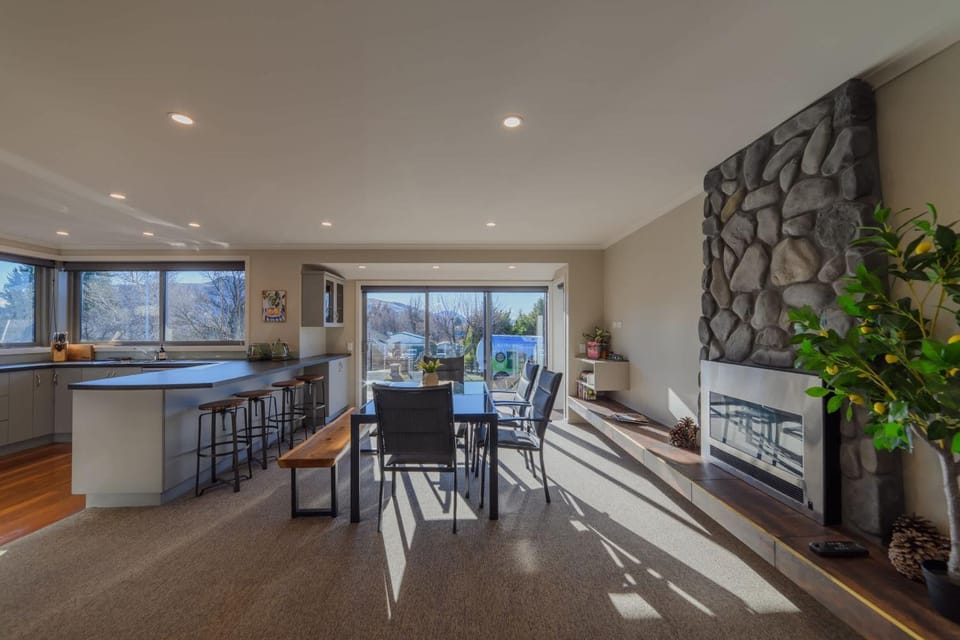 Tranquil Tekapo Stay Near Lake With Mountain Views House in Lake Tekapo