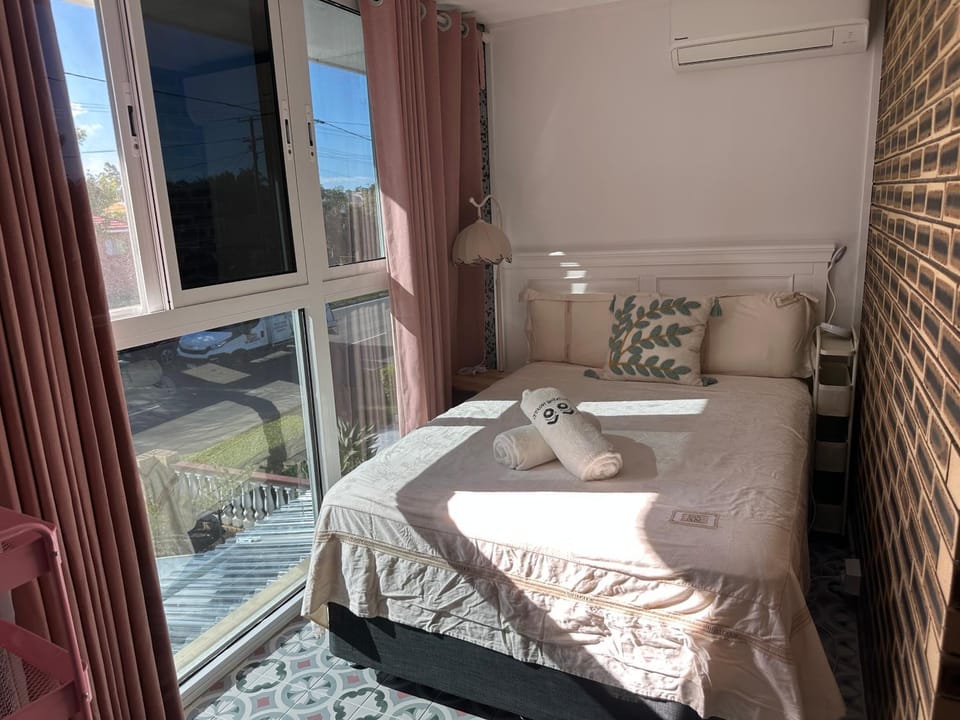 Mains Rd 超大4人带厨房卫浴办公 M1 Vacation rental in Brisbane