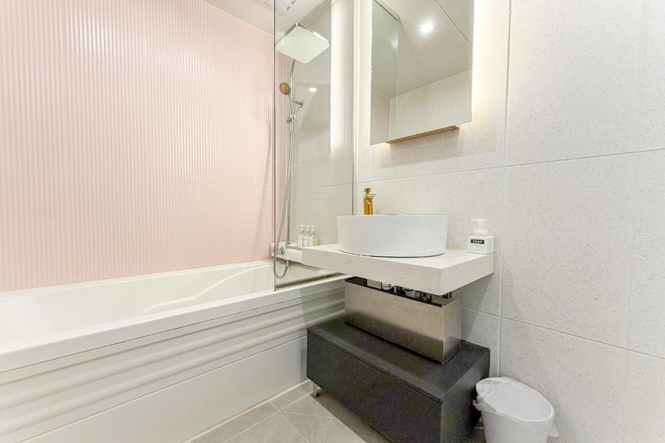 Toilet, Bathroom, Bath