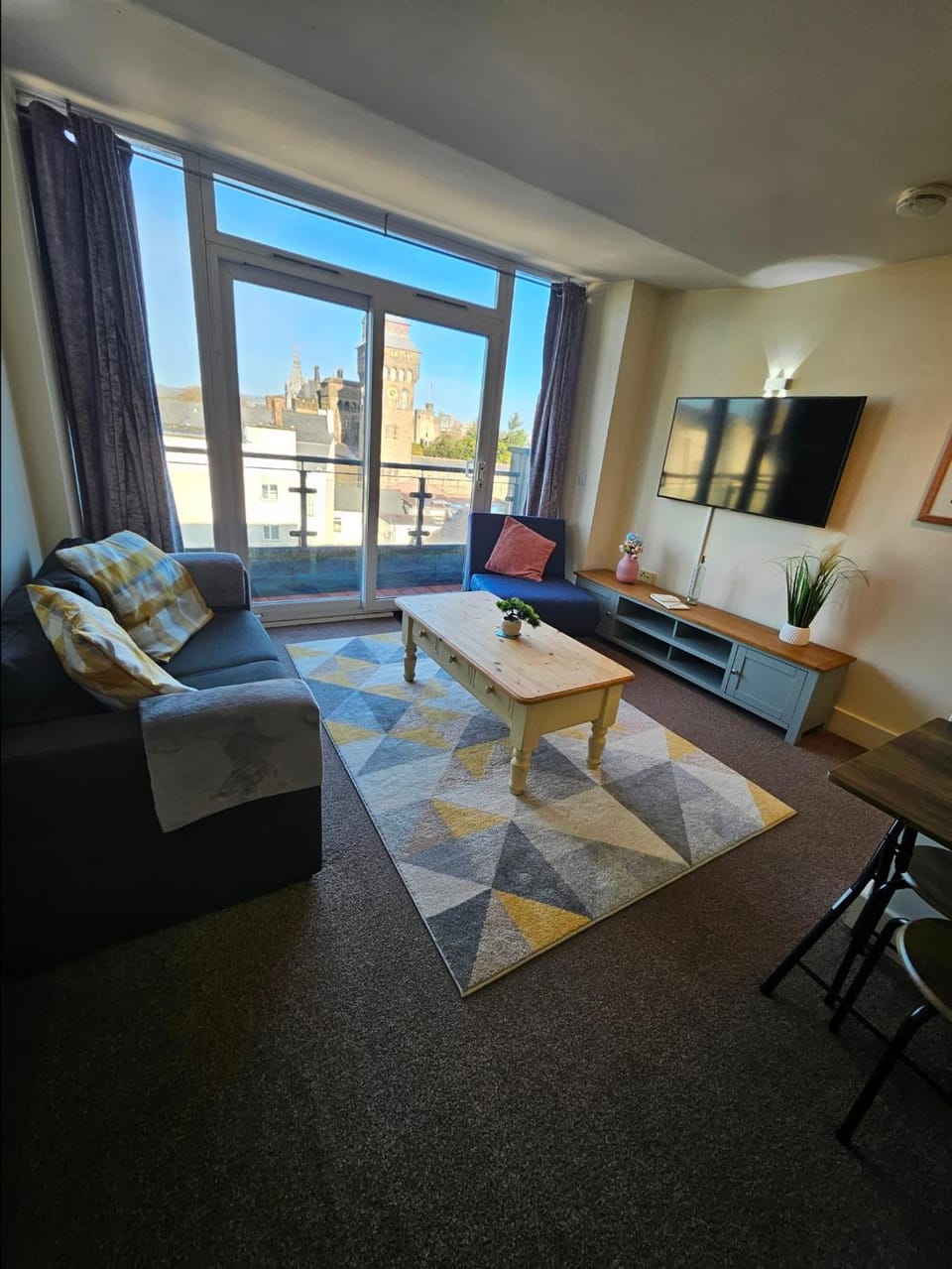 Castle View Apartment, Cardiff City Centre Apartment in Cardiff