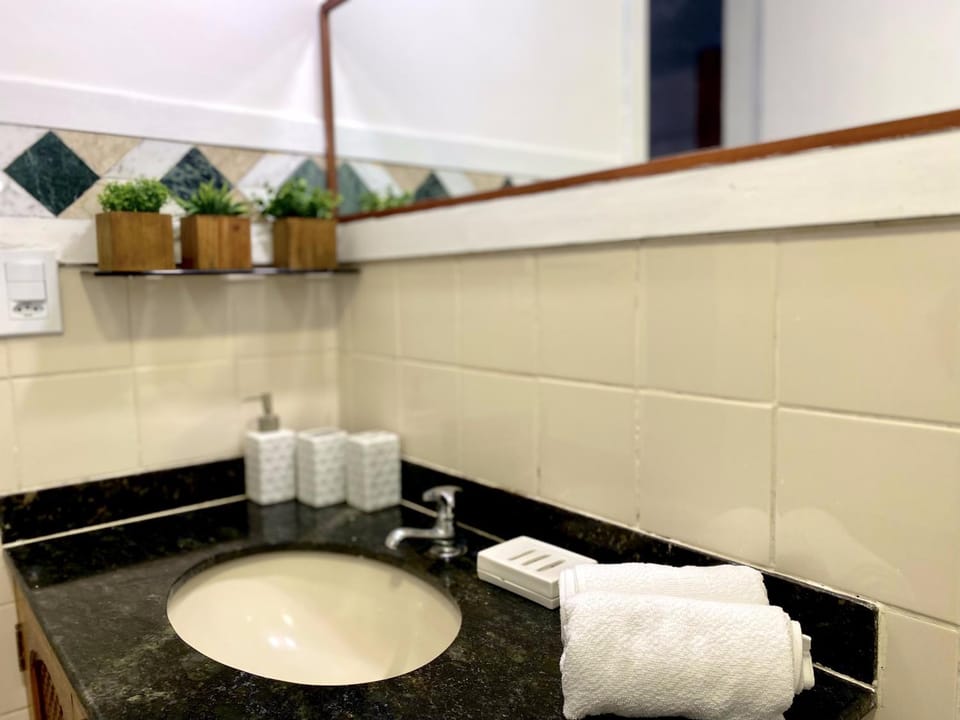 Bathroom, towels