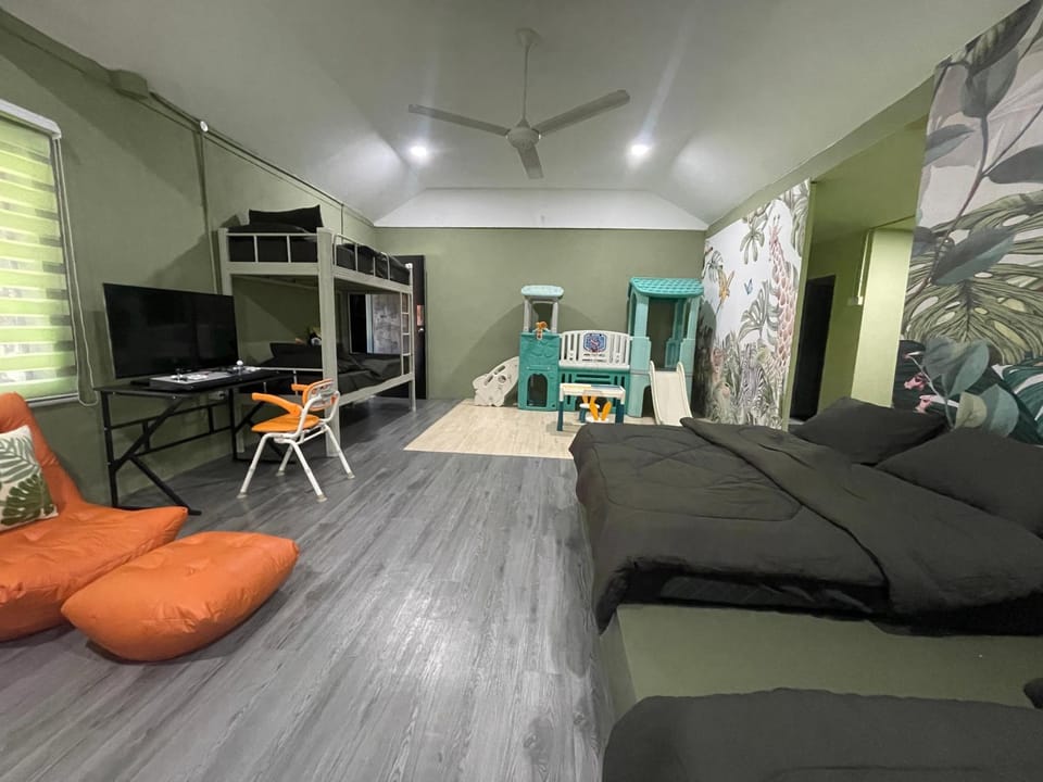 Kerlingfornia Pond View Homestay and Farmstead Villa in Selangor, Malaysia