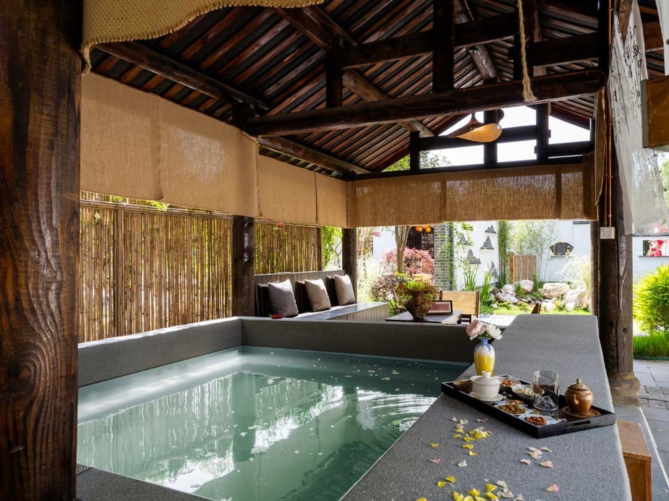 Hot Spring Bath, Hot Tub, Hot Tub