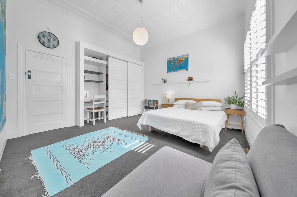 Cheltenham Beach Villa Spa & Studio, Sleeps 8 House in Auckland