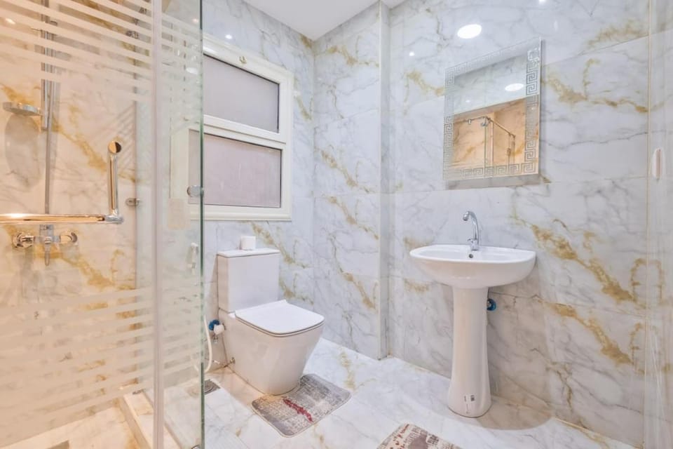 Shower, Toilet, Bathroom, bidet