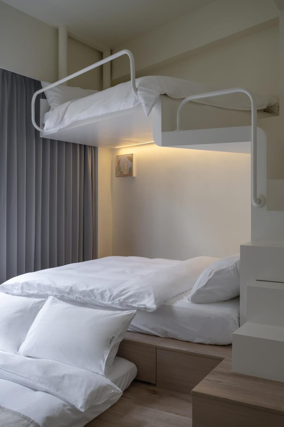 Photo of the whole room, Bedroom, bunk bed